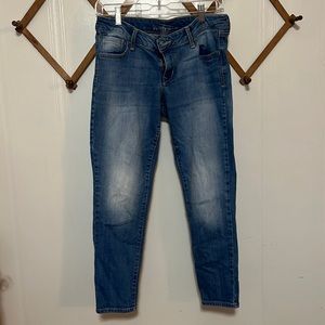 Love Navy size 12R skinny jeans